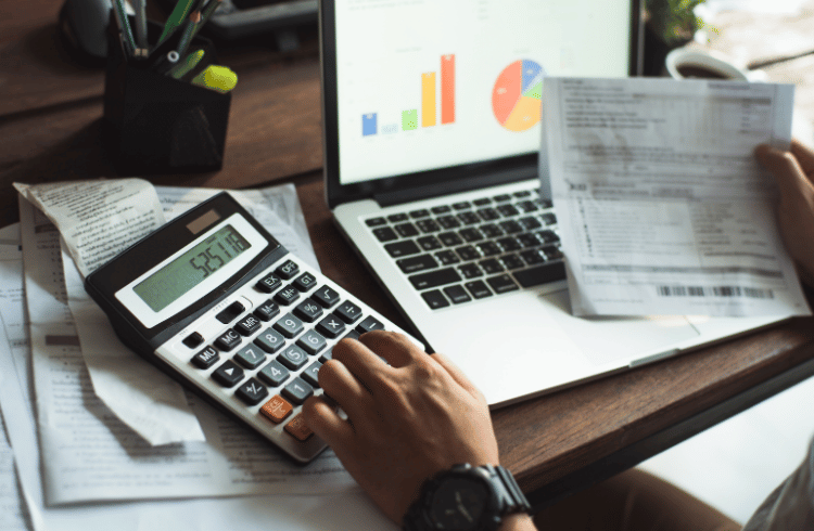 Maximize savings with a Tax Calculator: Optimizing taxes in South Africa.
